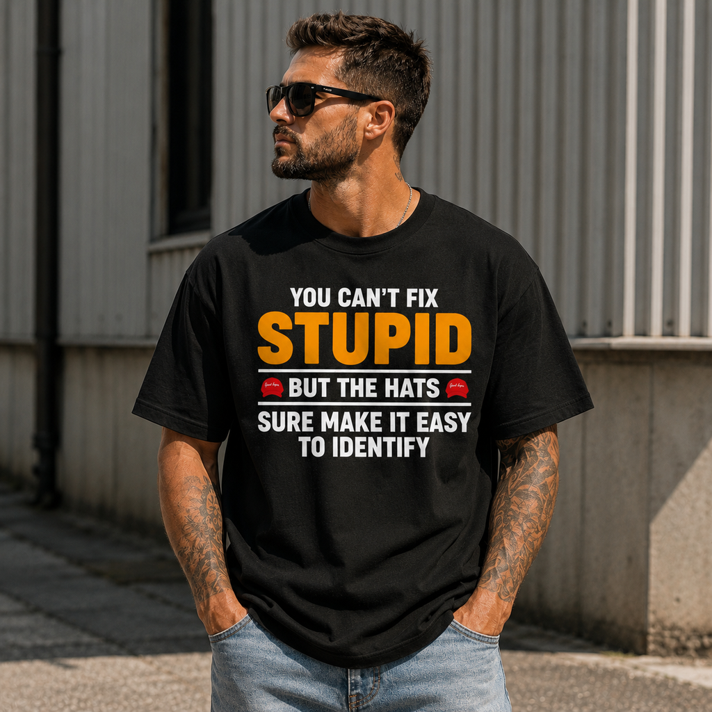 Lustiges You Can't Fix Stupid Grafikshirt mit roter Kappe